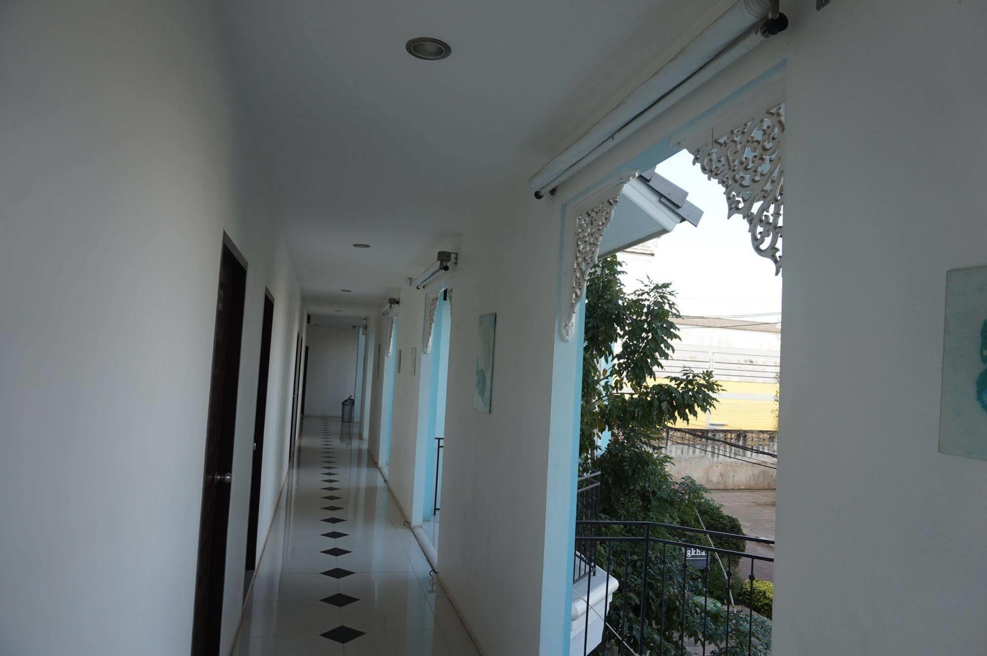 נונג קאי Crystal Nongkhai Hotel מראה חיצוני תמונה